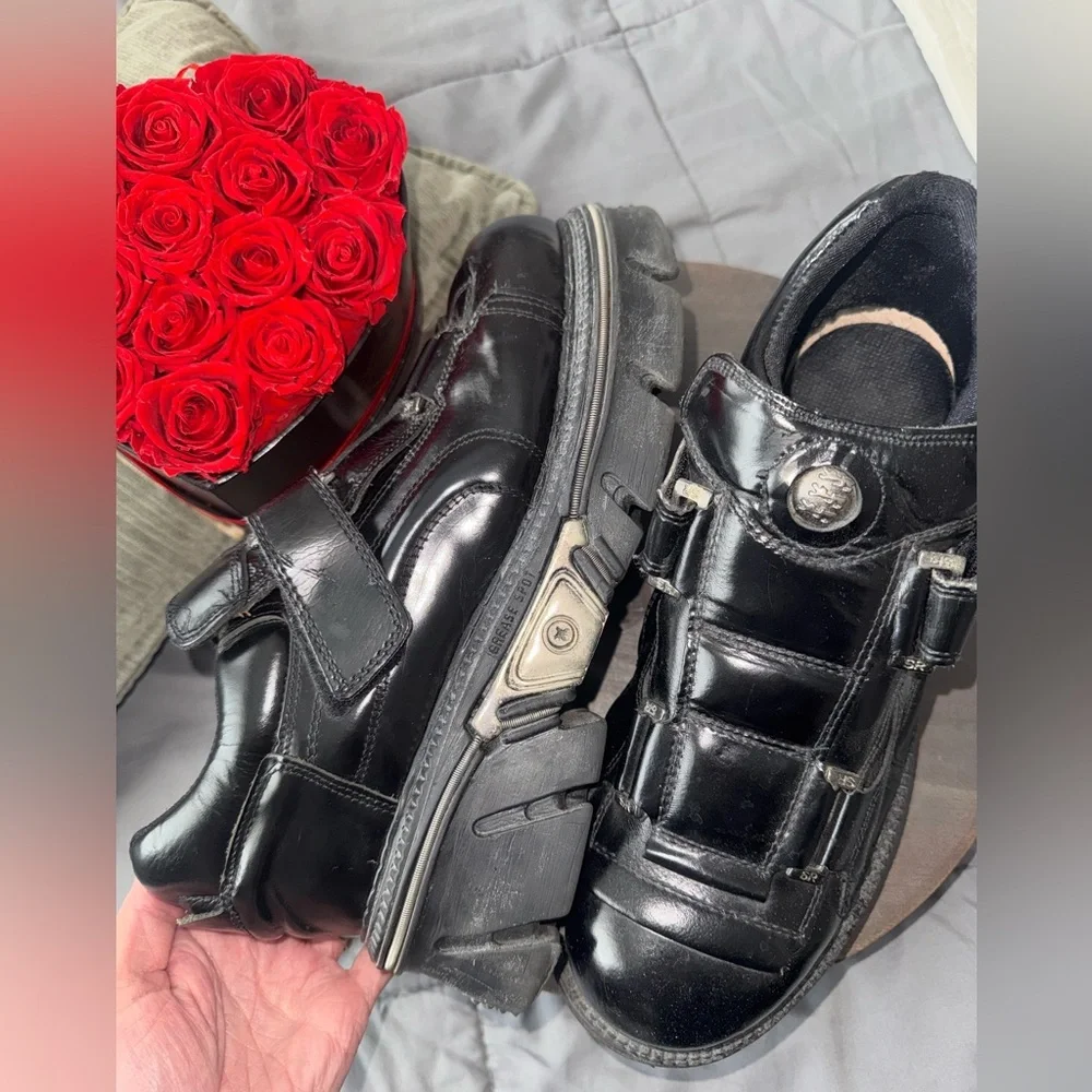 💥SALE💥Aldo Stone Ridge Chunky Tech Sole Strap Black Leather Industrial EU 46